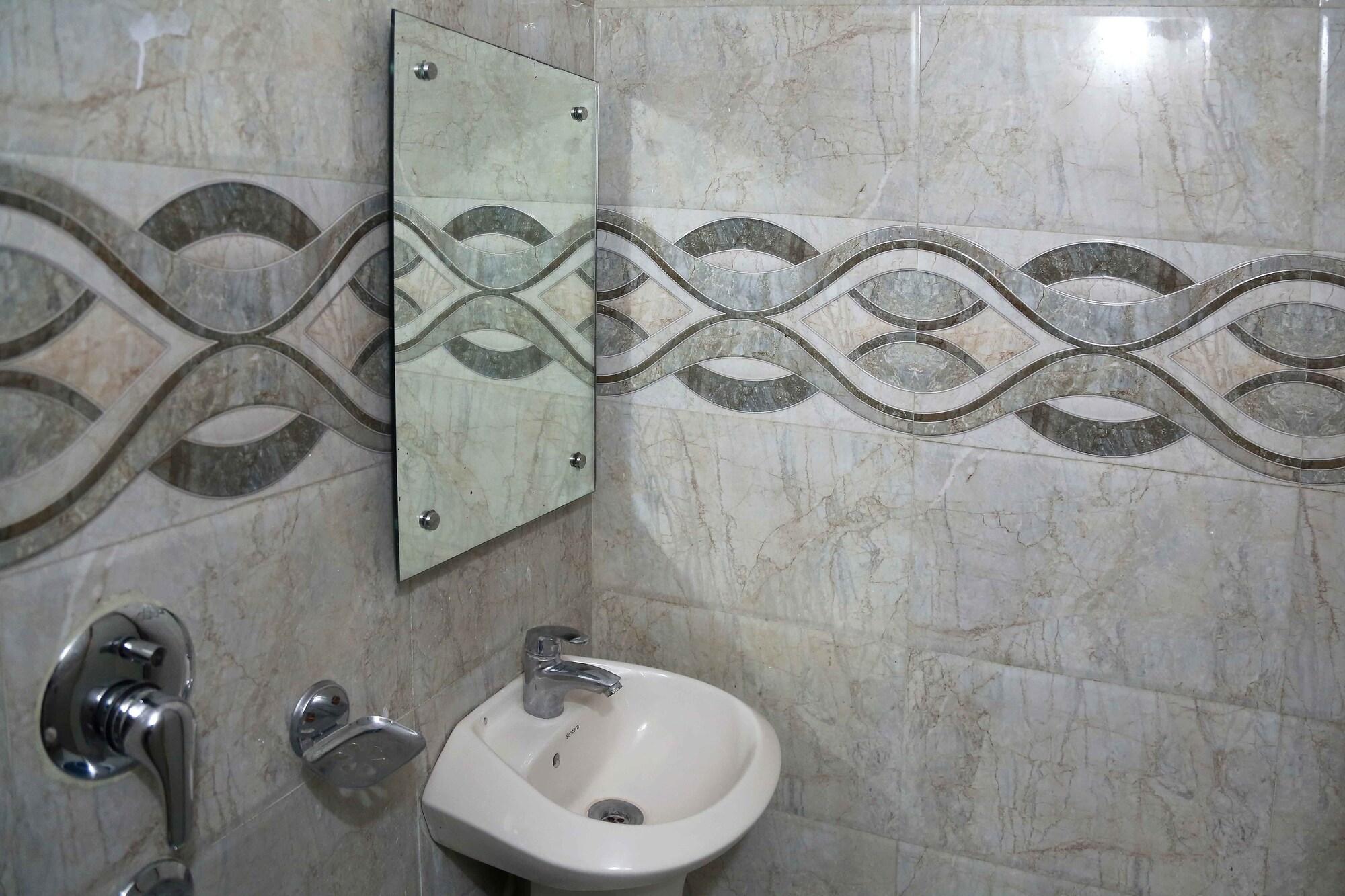 Hotel Shivam International - A Well Hygiene Property All Staff Vaccinated " New Delhi Exterior photo
