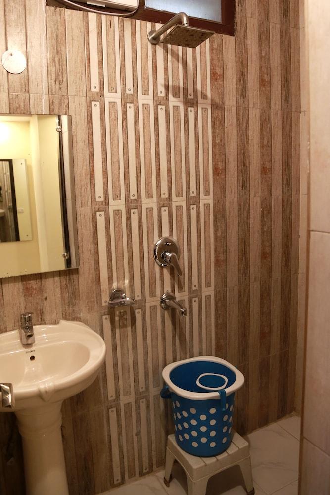 Hotel Shivam International - A Well Hygiene Property All Staff Vaccinated " New Delhi Exterior photo