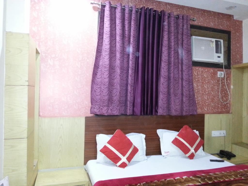 Hotel Shivam International - A Well Hygiene Property All Staff Vaccinated " New Delhi Exterior photo
